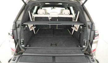 BMW X7, 2023 pieno