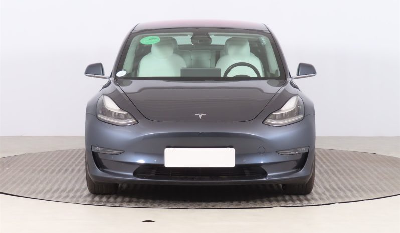 Tesla Modello 3, 2019 pieno