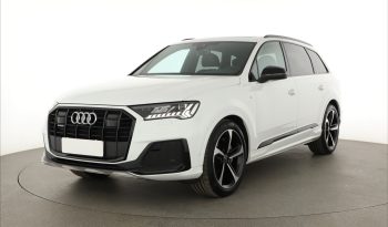 Audi Q7, 2023 pieno