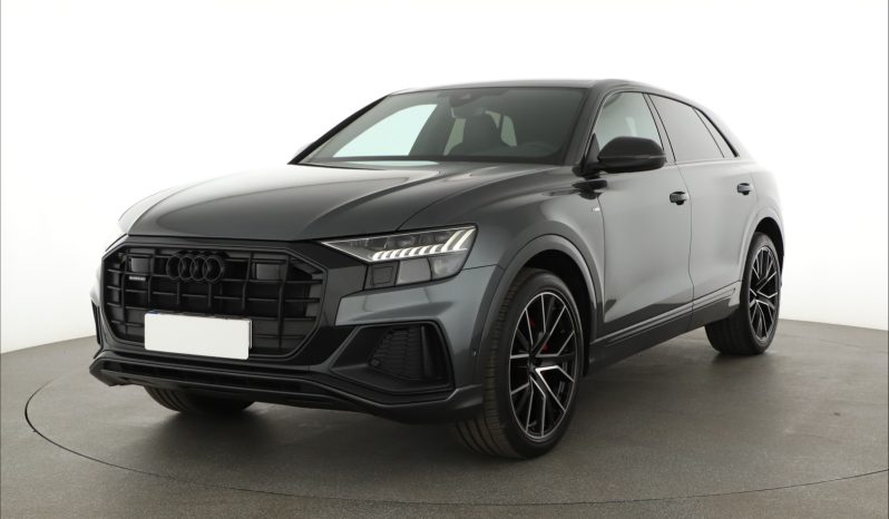 Audi Q8, 2022 pieno