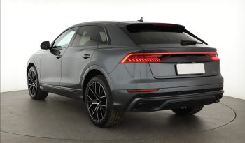 Audi Q8, 2022 pieno