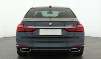 BMW 7, 2016 pieno