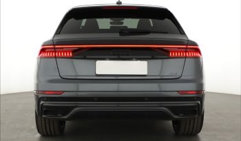 Audi Q8, 2022 pieno