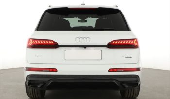 Audi Q7, 2023 pieno