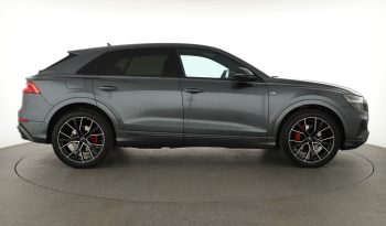 Audi Q8, 2022 pieno