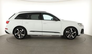 Audi Q7, 2023 pieno